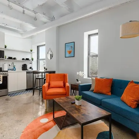 Apartment Artistic Loft Rooftop Uptown Montrose Gymwfh Chicago