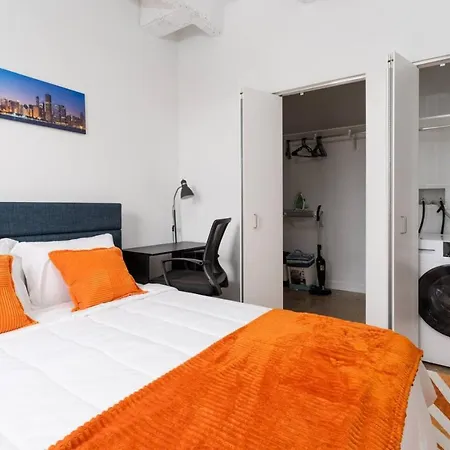 Apartment Artistic Loft Rooftop Uptown Montrose Gymwfh