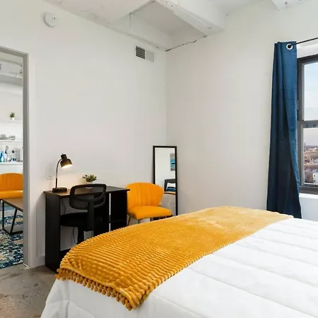 Regal Stylish Uptown Loft Beachfront Rooftopwfhgym Chicago