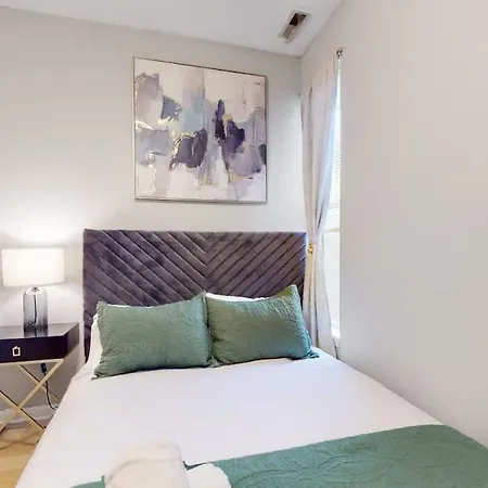 Apartment Modern Escape Near Il Medical District *