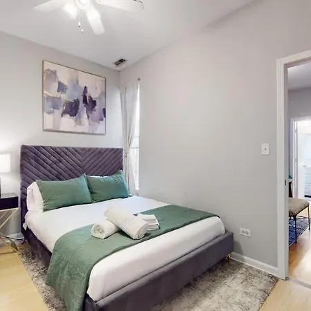 Apartment Modern Escape Near Il Medical District *