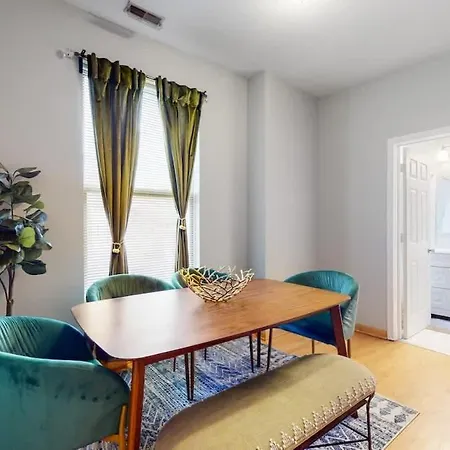 Apartment Modern Escape Near Il Medical District Chicago