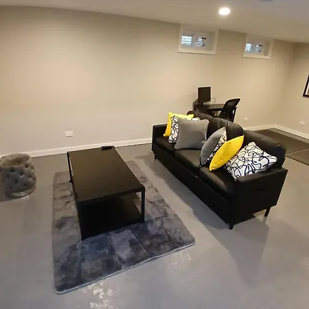 3 Level 10 Min To The Beach, Near Downtown Chicago