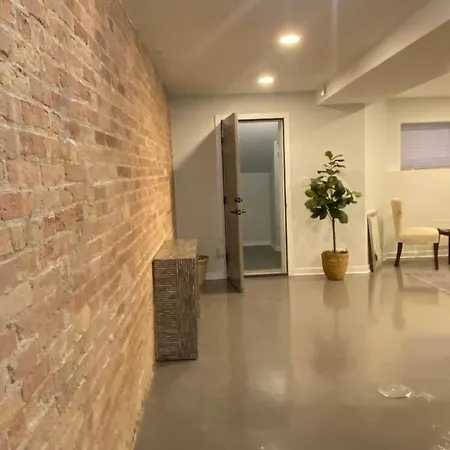 New Adorable Unit Located In Historic Greystone * Chicago