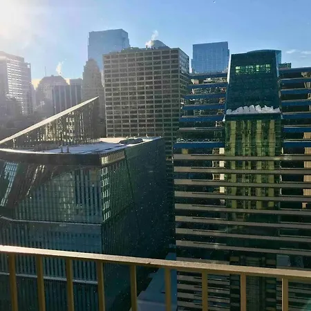 Apartment Premium Downtown Location! Riverwalk & Magnificent Mile