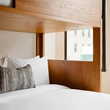 Found Hotels, Chicago, Series By Marriott Hotel 3*
