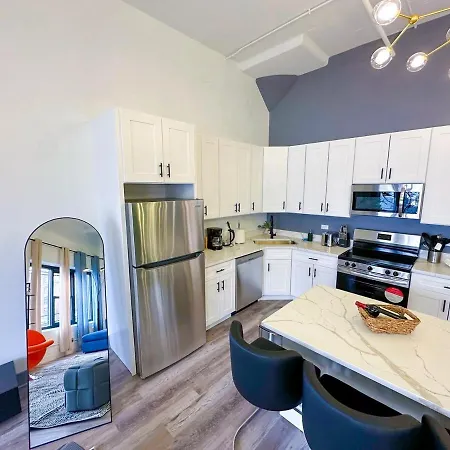 Spacious 6br Luxury Perfect For Groups Near Mccormick Place And Soldier Field Apartment Chicago