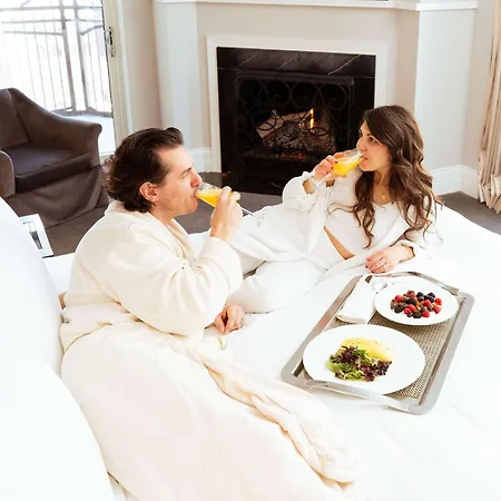 Waldorf Astoria Chicago