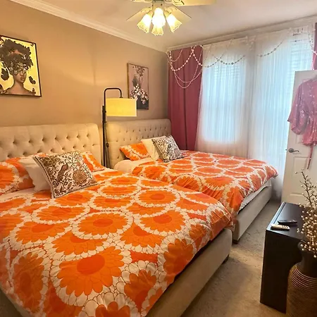 Art Downtown Fulton Market Entire 3 Bedroom Sleep10 Private Garage Roof Ev Tesla Holiday home Chicago