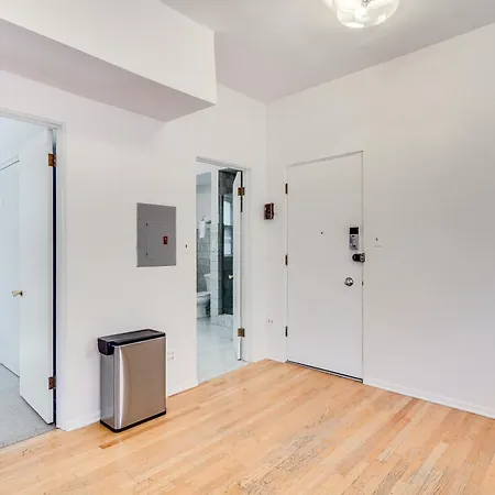 Designed With In Mind - Offers Everything Need To Work And Play In Chi-town Apts