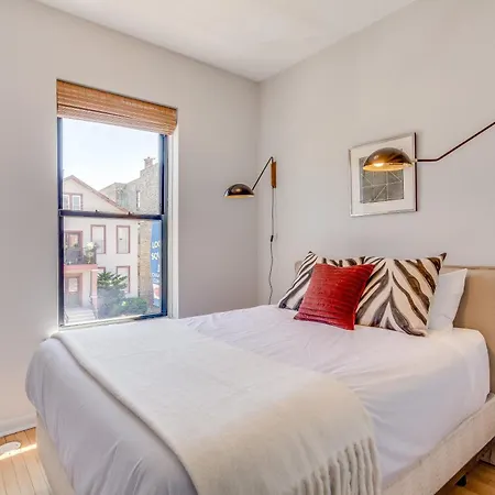 Designed With In Mind - Offers Everything Need To Work And Play In Chi-town Apts Apartment Chicago