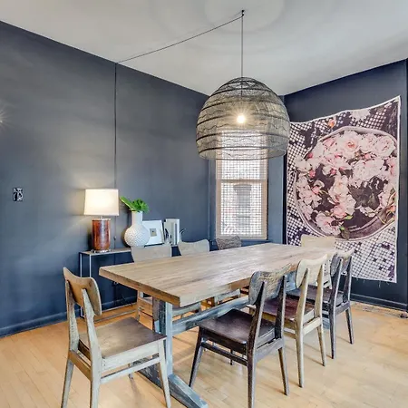 Designed With In Mind - Offers Everything Need To Work And Play In Chi-town Apts * Chicago