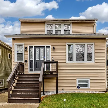 Apartment 3Bd2Ba Dual Level W Family Room King Bed