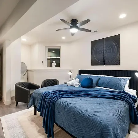 Luxury 2br 2ba In Wicker Park *