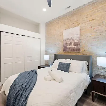 Apartment Luxury 2br In Wicker Park