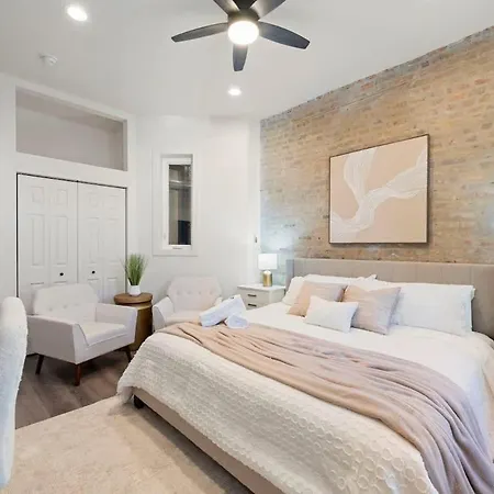 Apartment Luxury 2br In Wicker Park Chicago