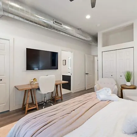 Luxury 2br In Wicker Park Chicago