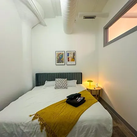 Luxury 6br With Pool Table Sleeps 12 Perfect For Group Near Mccormick Place, Grant Park And Soldier Field Apartment *