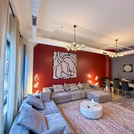 Luxury 6br With Pool Table Sleeps 12 Perfect For Group Near Mccormick Place, Grant Park And Soldier Field Apartment *