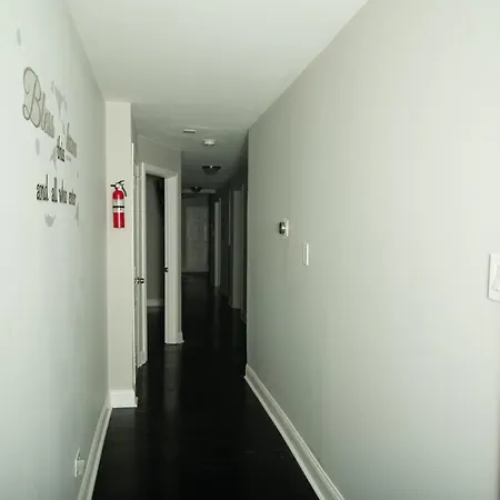 Apartment 7 Star The Malia Oasis 3br 1 Half Bath Office Space *