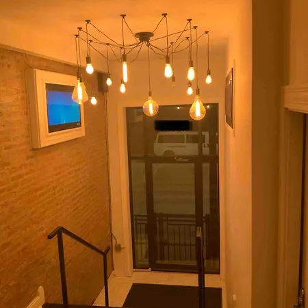 7 Star The Malia Oasis 3br 1 Half Bath Office Space * Chicago