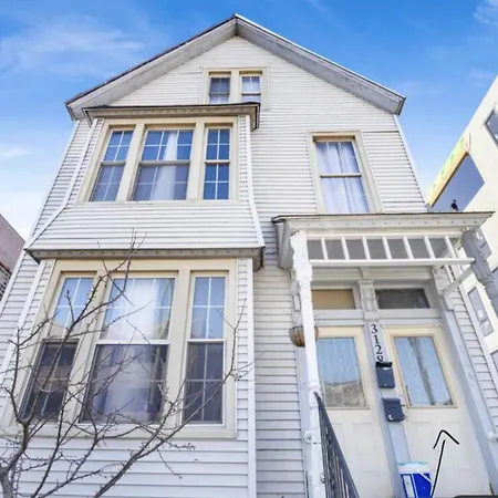 Apartment 2br 1bonus2bath Duplexofficesleeps6freeparking Chicago