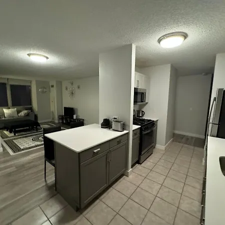 Cozy 2 Bedroom By Lakeshore