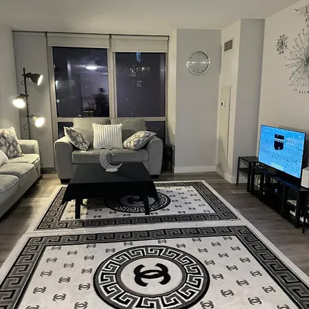 Apartment Cozy 2 Bedroom By Lakeshore