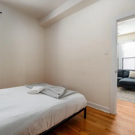 Ukrainian Village 2br Modern D2 *
