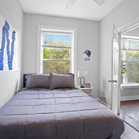 Modern 6br House Steps To Wrigleyville