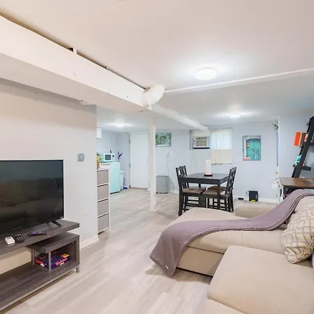 Apartment Cozy Logan Square Easy Access Chicago
