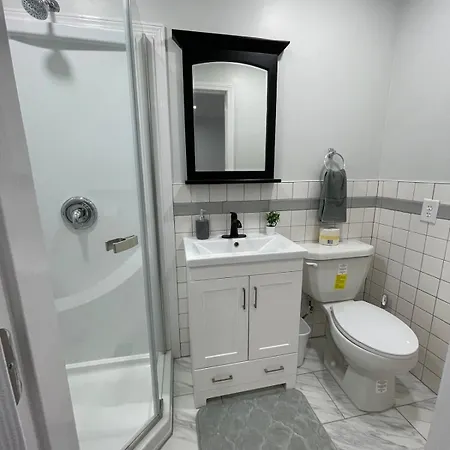 Apartment Spacious 3 Bed 2 Bath In Rogers Park