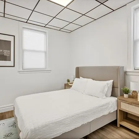 Chic 2br Getaway Queen Beds Fast Wifi Apartment Chicago