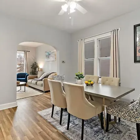 Apartment Explore The Sleek 2br Gem In North