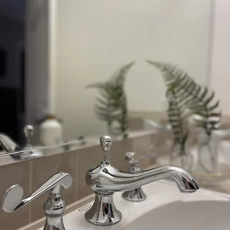 Beautiful 7 Bed, 3.5 Bathroom Holiday home