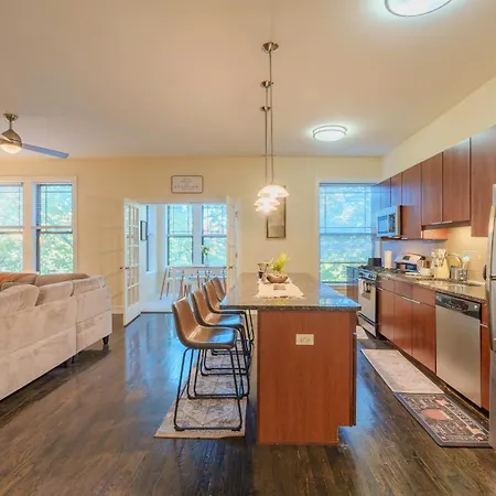 Apartment Chic & Elegant 4br Retreat Near Uchi With Laundry *
