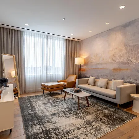 The & Athletic Club At Midtown Resort Chicago