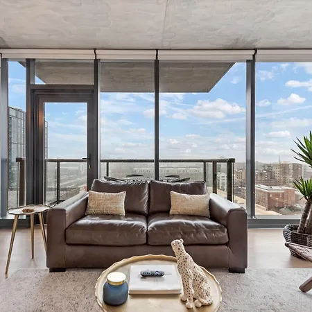 Sage Modern Near Union Park In West Loop * Chicago