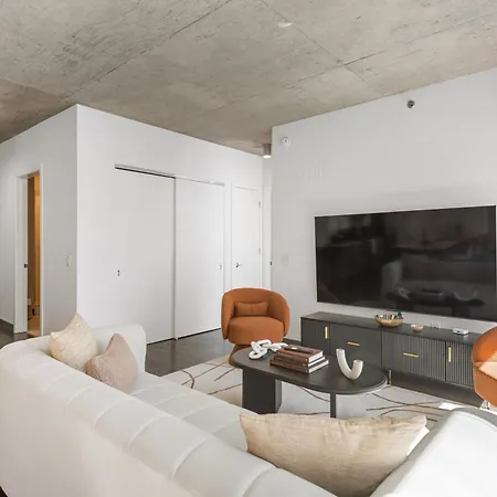 Apartment Linea Luxury Living With Indoor Pool And Rooftop Views In The Loop *