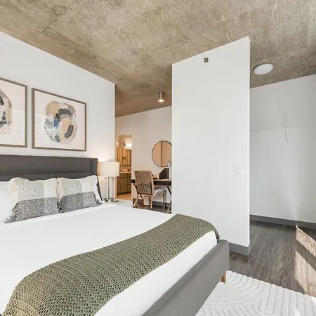 Linea Luxury Living With Indoor Pool And Rooftop Views In The Loop * Chicago