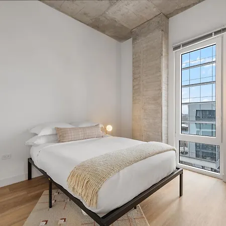 Apartment Post Getaway Ideal 4br For Groups Chicago