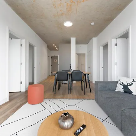 Post Getaway Ideal 4br For Groups Apartment *