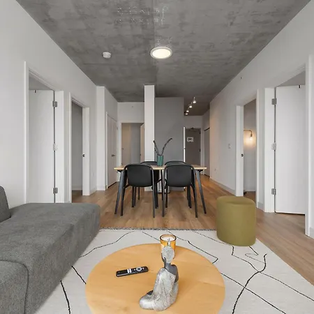 Post Getaway Ideal 4br For Groups Apartment Chicago