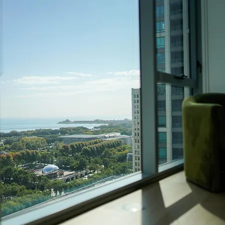 Premier Penthouses And With Captivating Views Of Millennium Park *