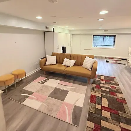 Stunning In Prime With Private Pool Apartment *