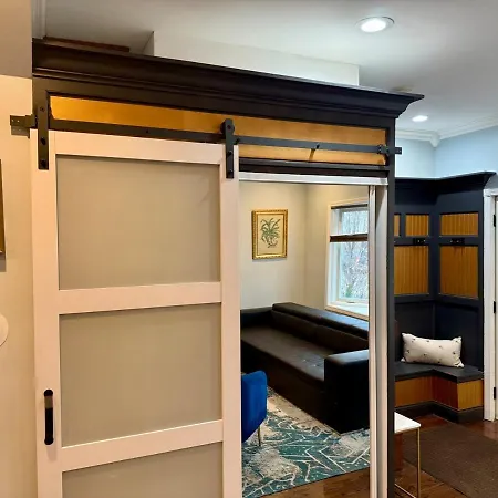 Stunning In Prime With Private Pool * Chicago