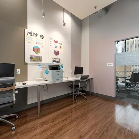Jeffjack Heated Pool Penthouse In Chicago's West Loop Chicago