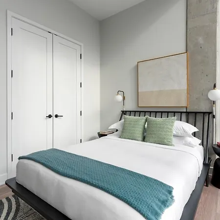 Avenir West Loop Penthouses With Iconic Views Apartment