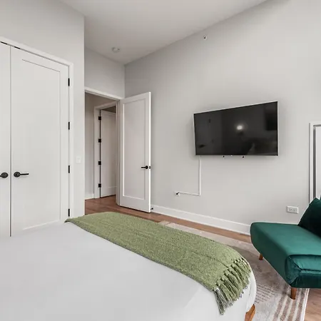 Avenir West Loop Penthouses With Iconic Views Chicago