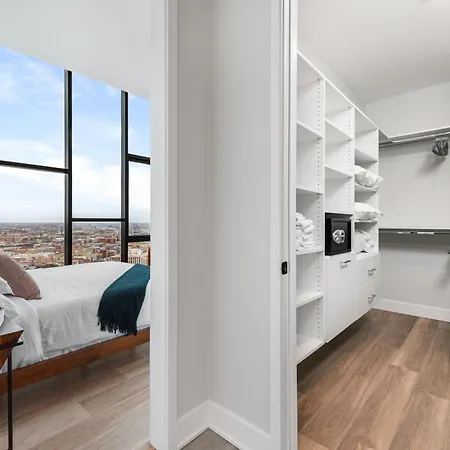 Avenir West Loop Penthouses With Iconic Views *